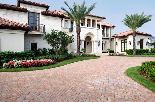 Best Professional Driveway Pavers  in Loogootee, IN